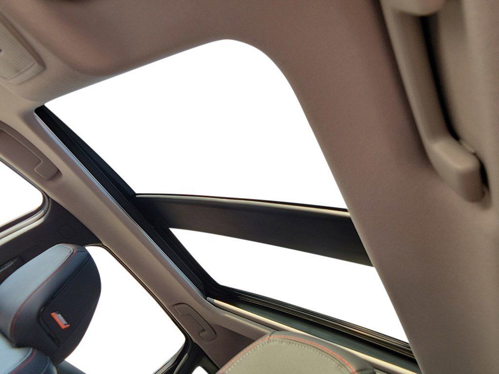 2025 Nissan Kicks SR AWD - Photo 15