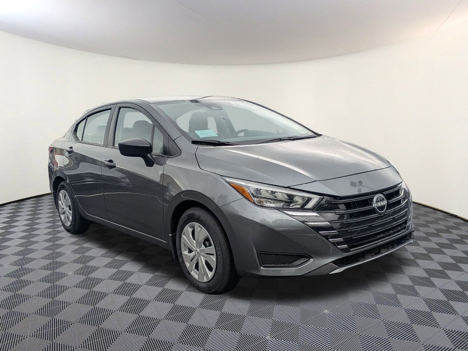 2025 Nissan Versa Sedan