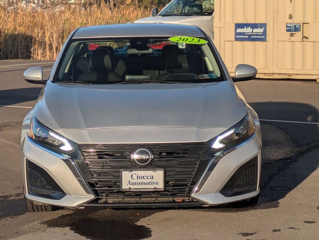 Used 2023 Nissan Altima 2.5 SV Sedan