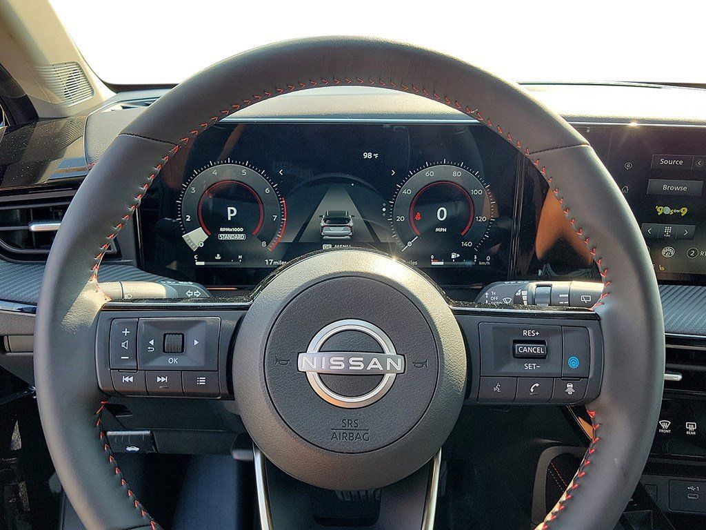 2025 Nissan Kicks SR AWD - Photo 10
