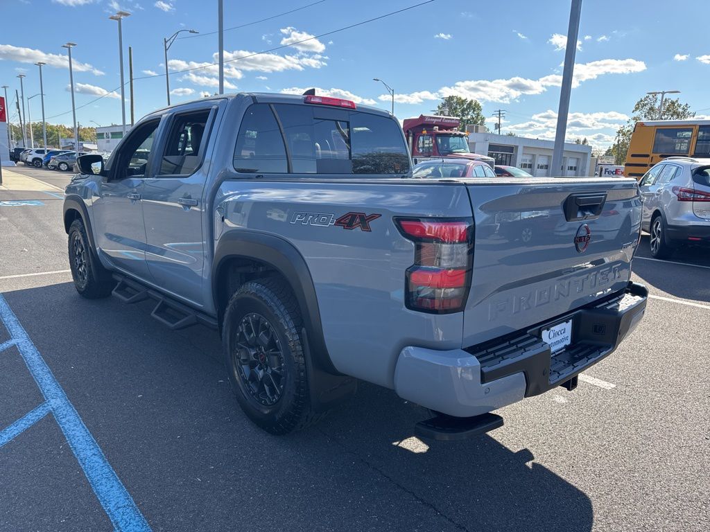 2023 Nissan Frontier PRO-4X photo 4