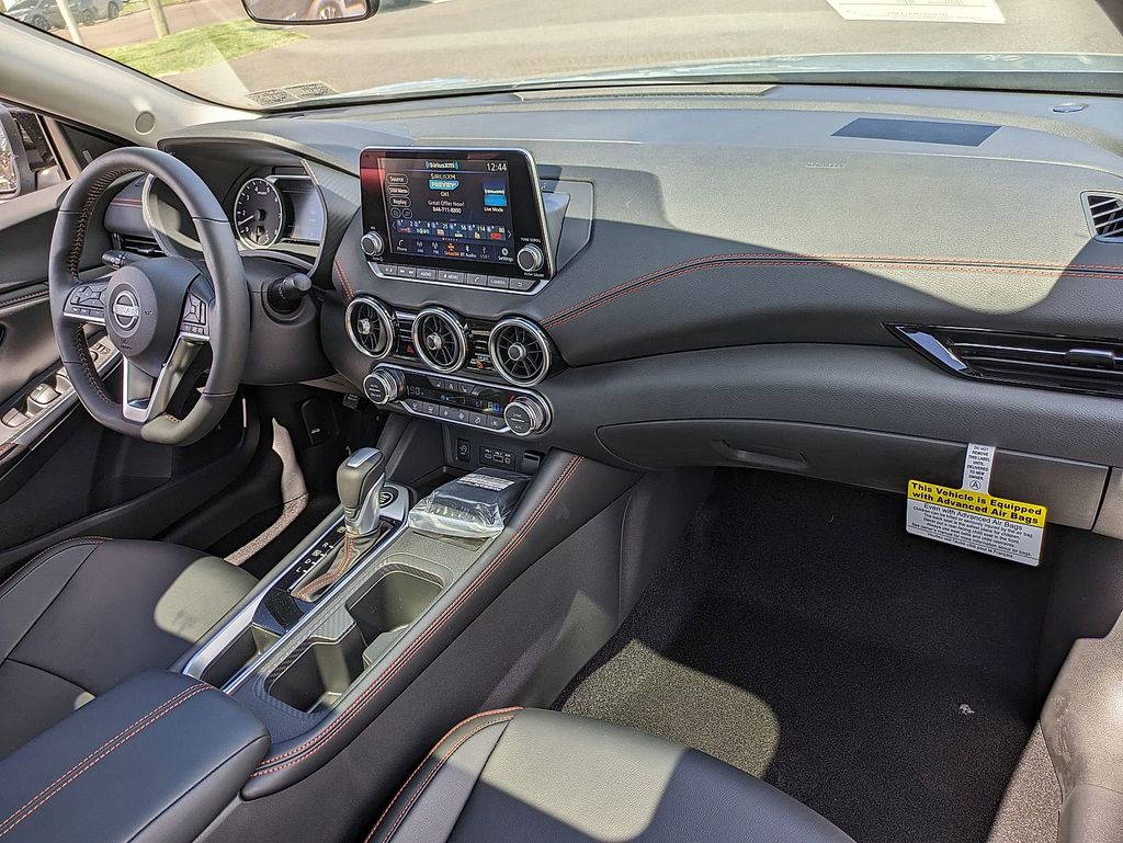 2025 Nissan Sentra SR - Photo 30