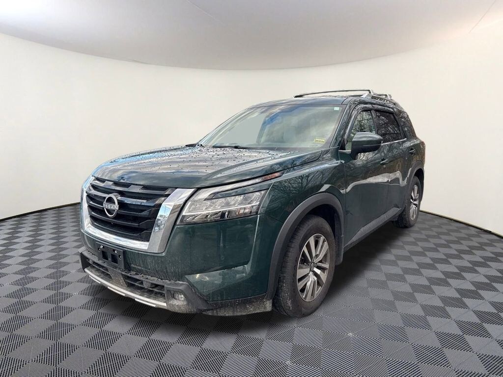 Used 2022 Nissan Pathfinder SL SUV