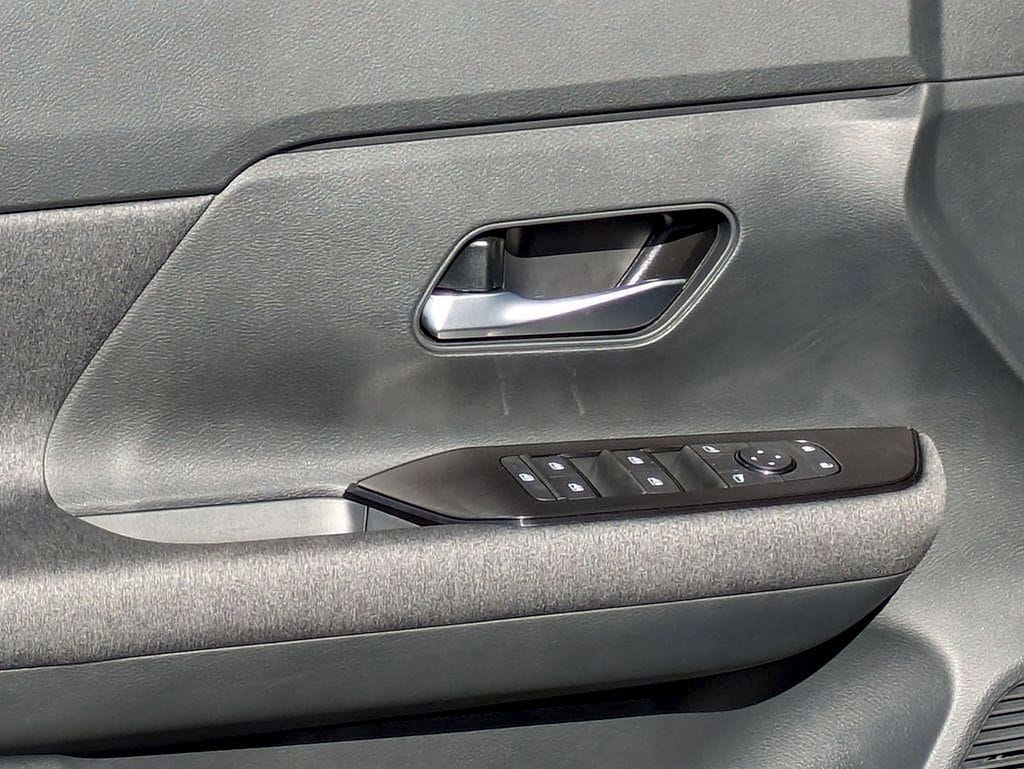 2026 Nissan KICKS SV AWD - Photo 37