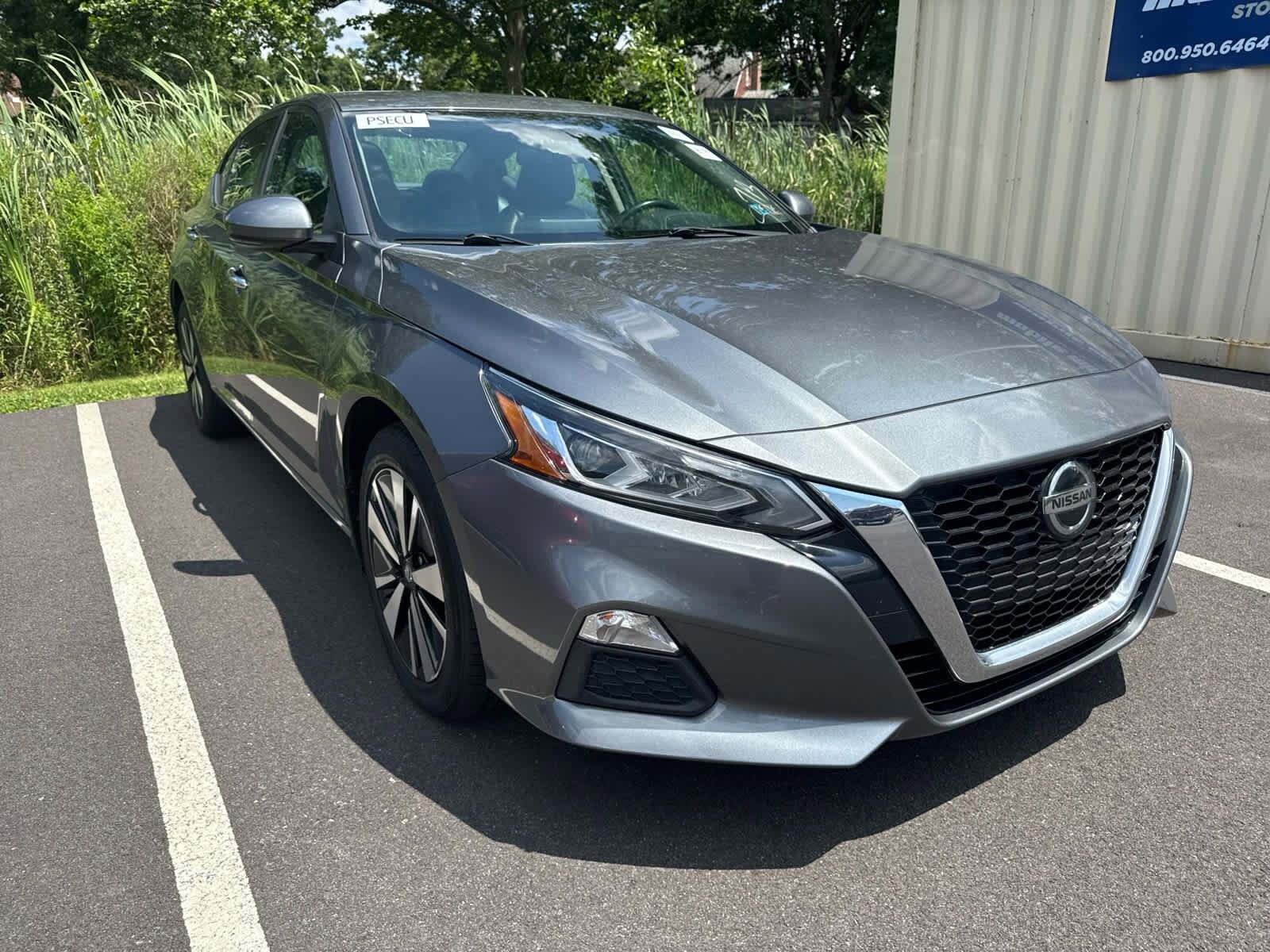 2021 Nissan Altima 2.5 SV photo 2