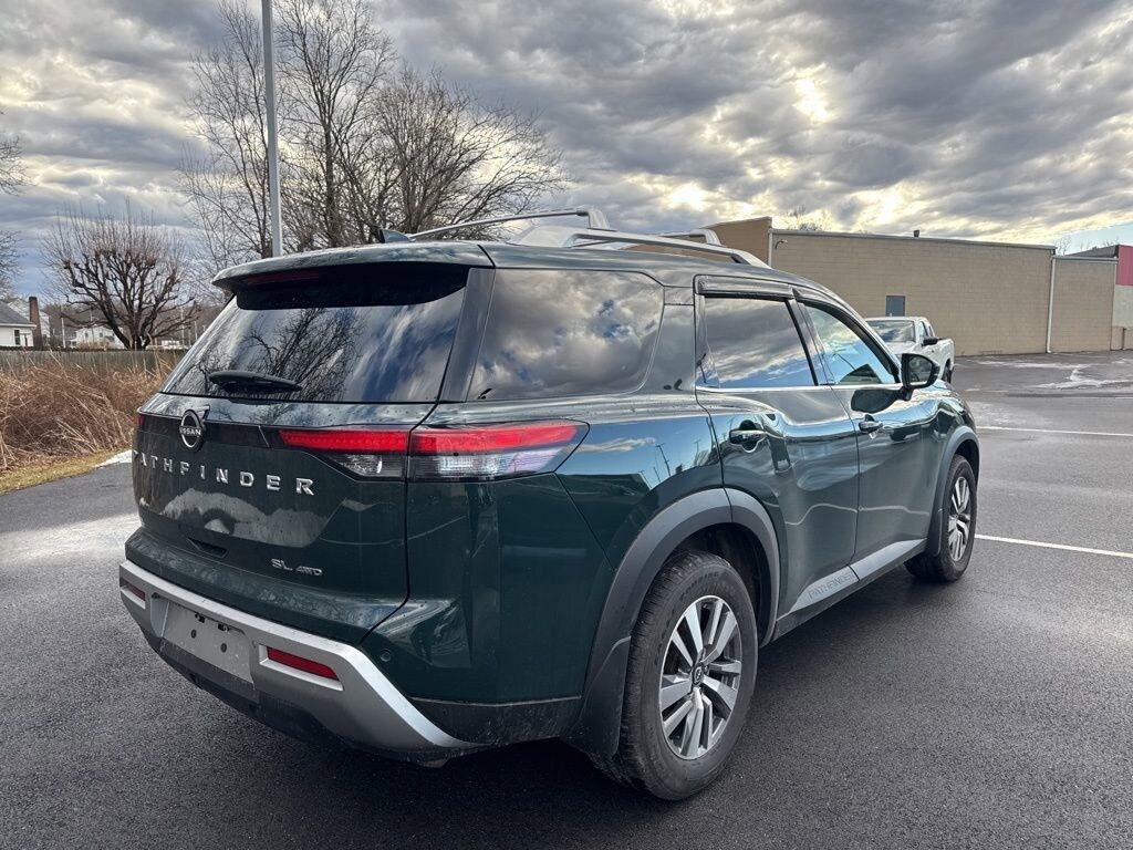 Used 2022 Nissan Pathfinder SL SUV