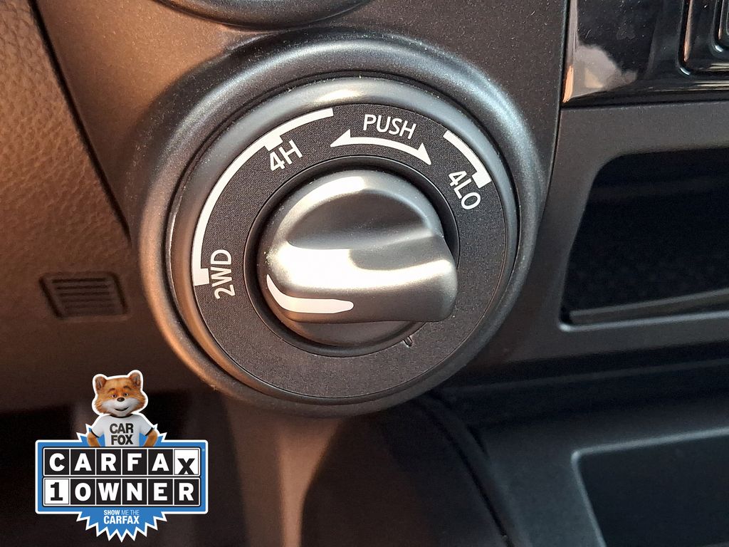 2024 Nissan Titan PRO-4X - Photo 25