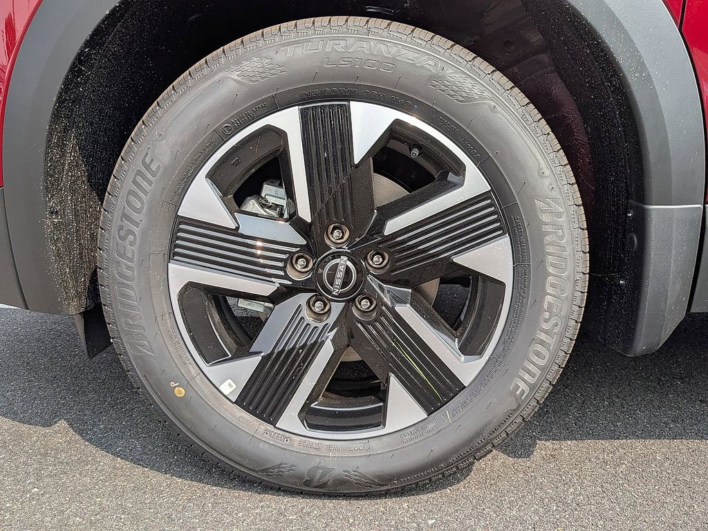 2025 Nissan Kicks SV AWD - Photo 8