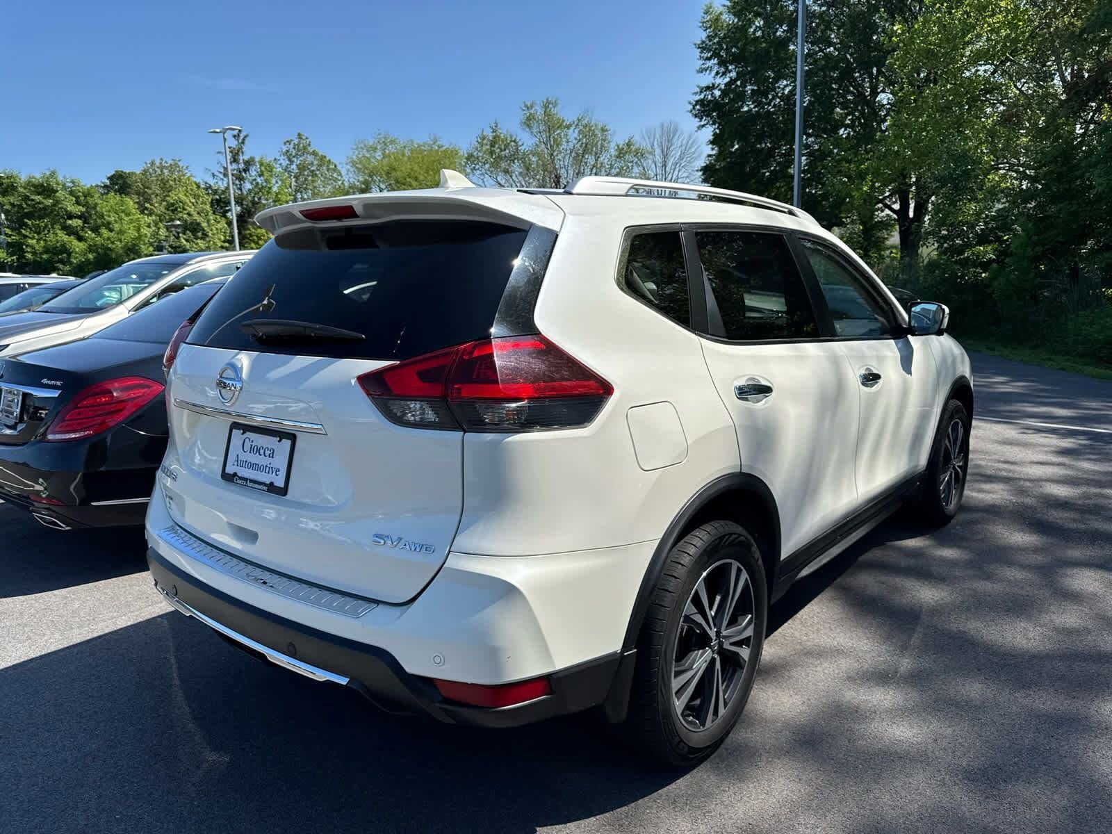 2020 Nissan Rogue SV photo 3