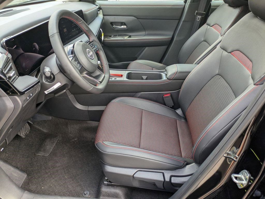 2025 Nissan Kicks SR AWD - Photo 36
