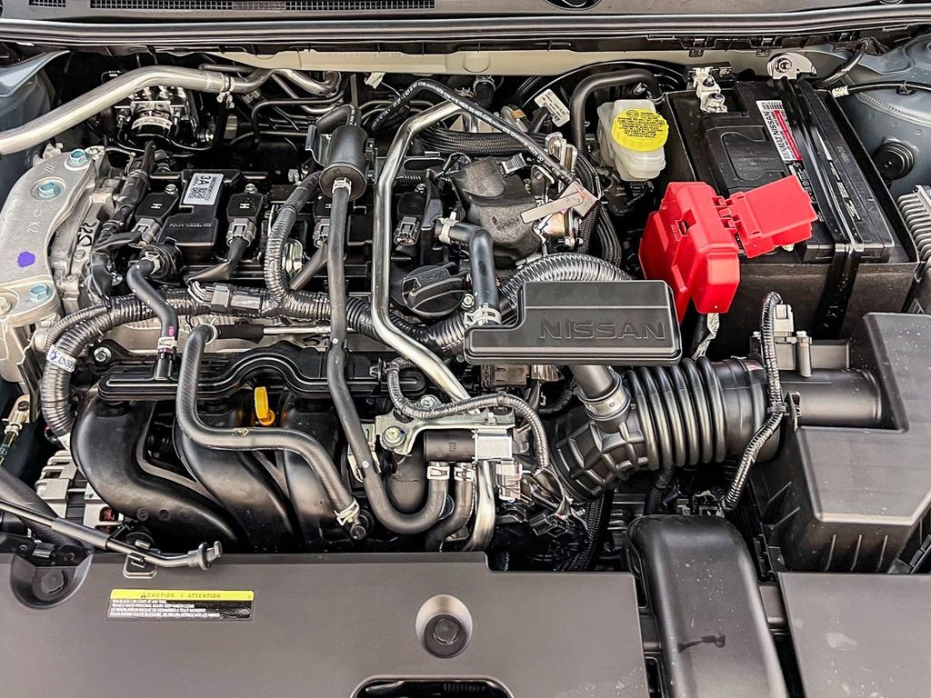 2025 Nissan Sentra SR - Photo 8