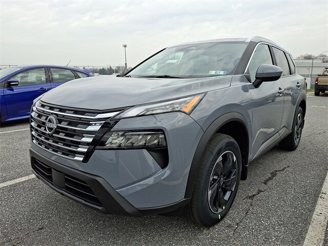 2026 Nissan Rogue SV photo 2