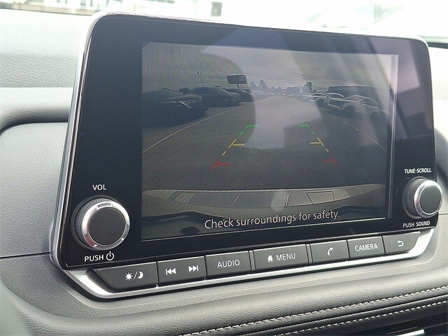 2026 Nissan Rogue SV photo 3