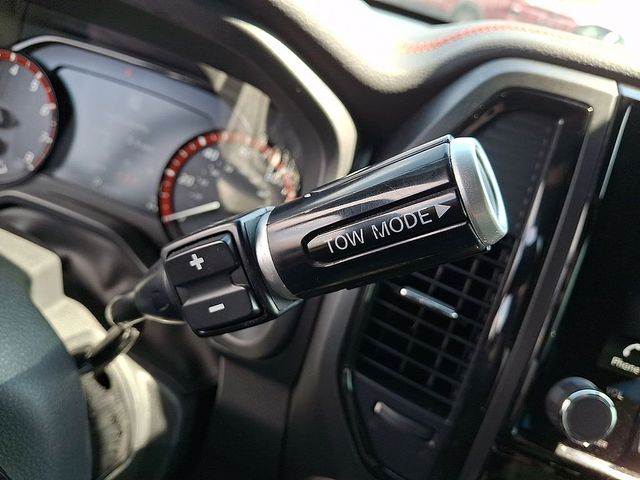 2024 Nissan Titan PRO-4X - Photo 17