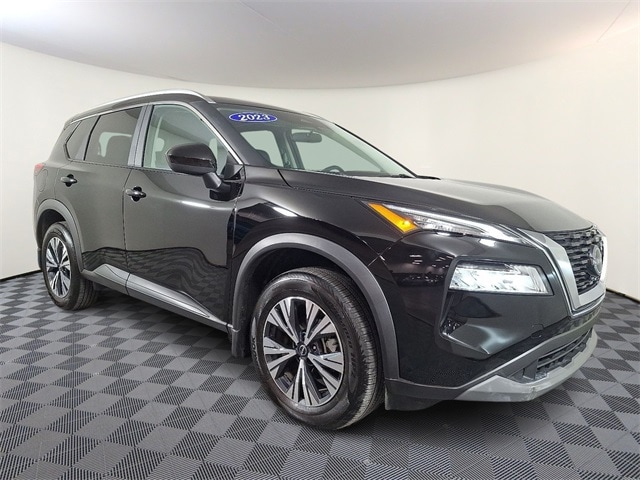 2023 Nissan Rogue SV's photo