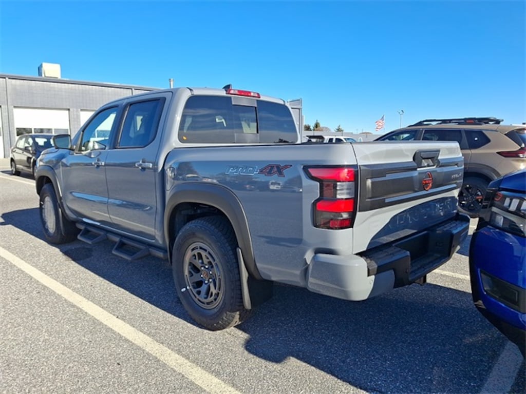 New 2026 Nissan Frontier PRO-4X Truck Crew Cab