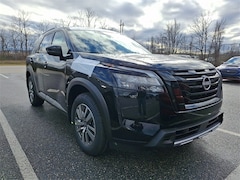 2025 Nissan Pathfinder SL SUV