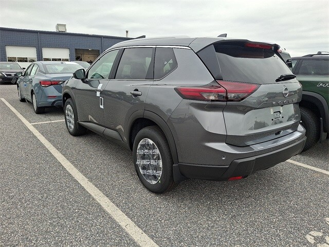 2026 Nissan Rogue SV photo 3