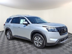 2025 Nissan Pathfinder SL SUV
