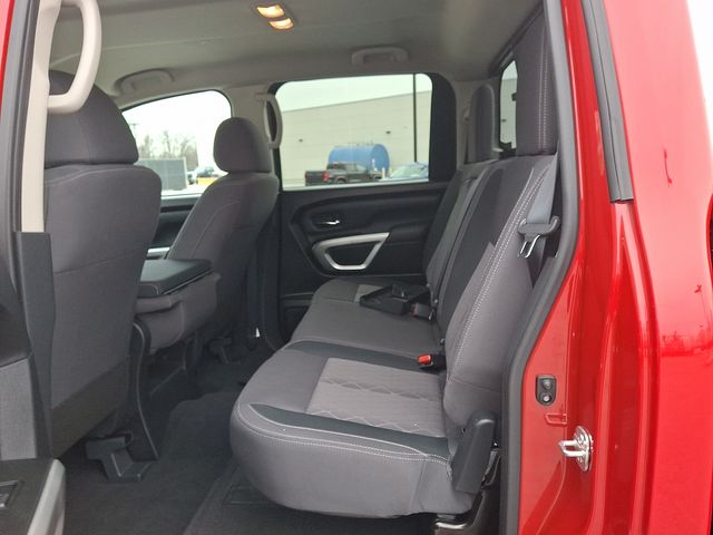 2024 Nissan Titan SV - Photo 13