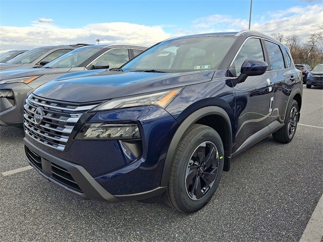 2026 Nissan Rogue SV photo 2