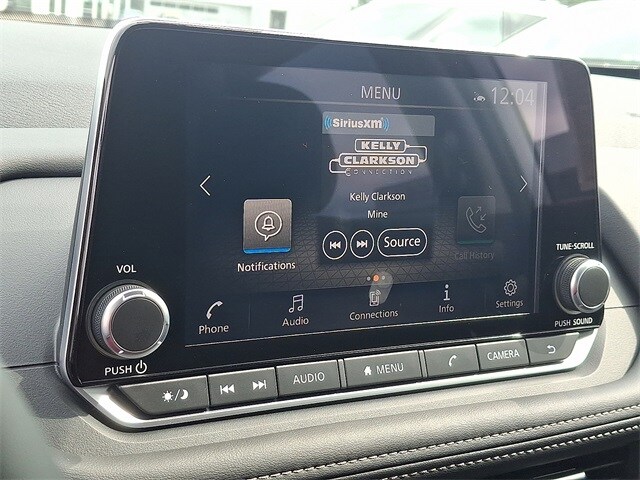 2026 Nissan Rogue SV photo 2