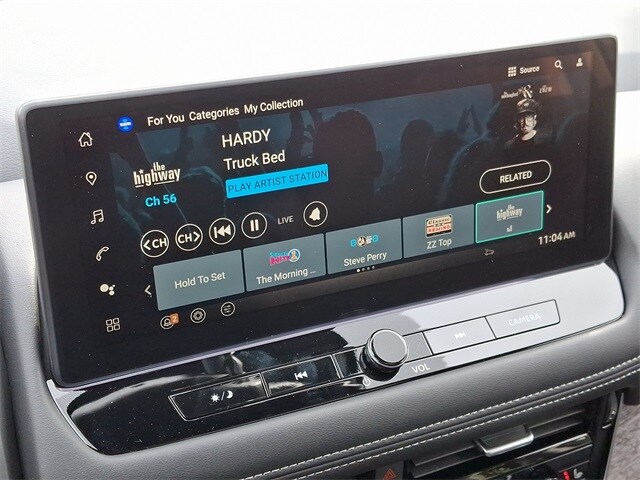 2025 Nissan Rogue Platinum photo 4