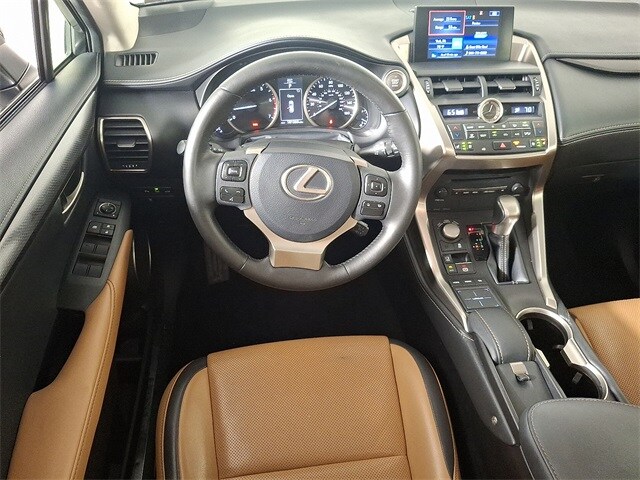 2017 Lexus NX 200t Luxury photo 2