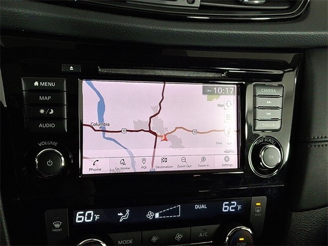 2019 Nissan Rogue SL photo 3