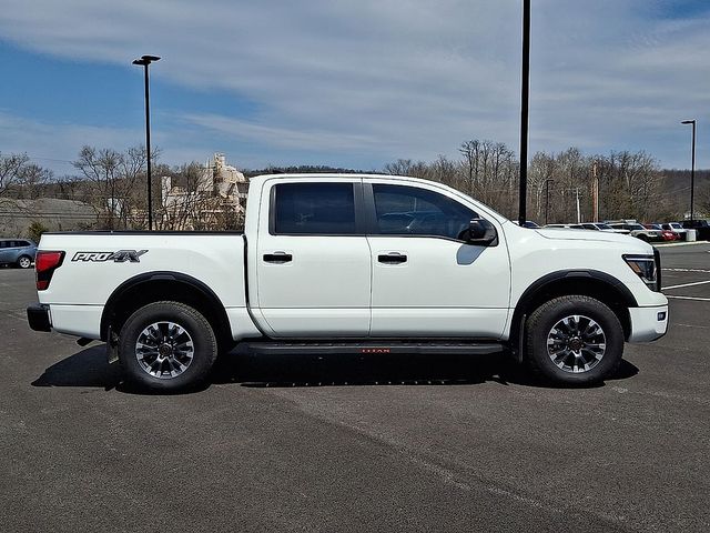 2024 Nissan Titan PRO-4X - Photo 11