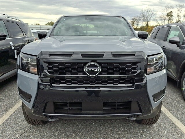 2026 Nissan Frontier SV photo 2