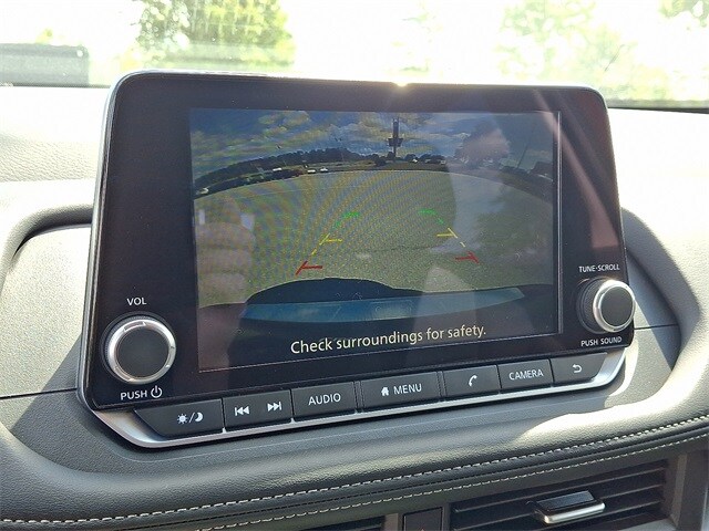 2026 Nissan Rogue SV photo 4