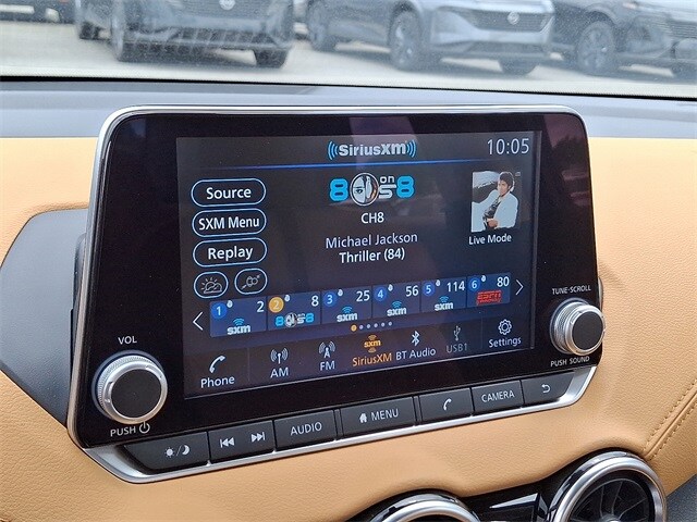 2025 Nissan Sentra SV photo 3