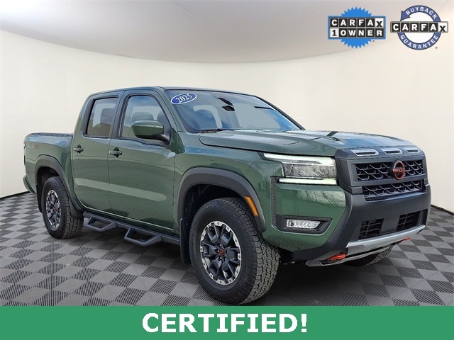 2025 Nissan Frontier PRO-4X's photo