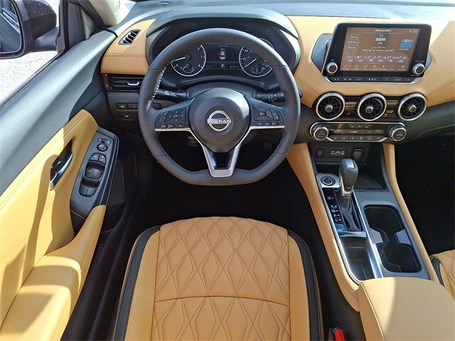 2025 Nissan Sentra SV photo 2