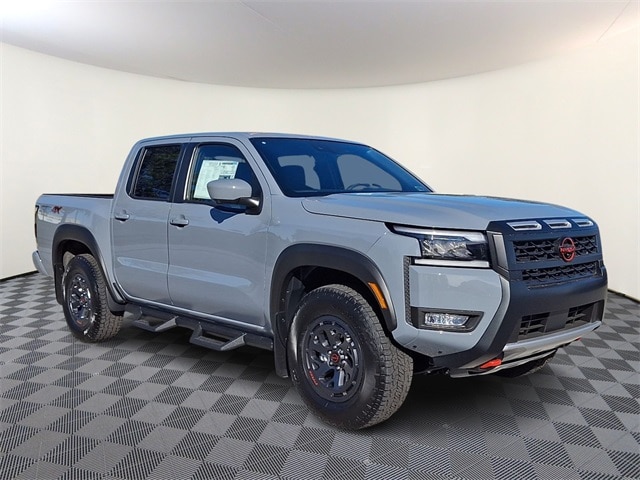 2026 Nissan Frontier PRO-4X's photo