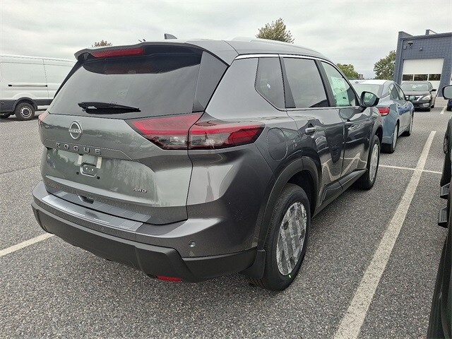 2026 Nissan Rogue SV photo 4