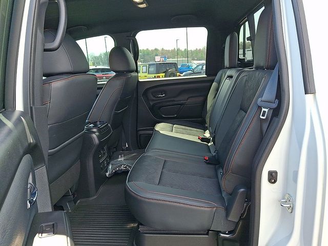 2024 Nissan Titan PRO-4X - Photo 14
