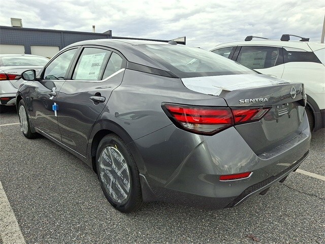 2025 Nissan Sentra SV photo 3