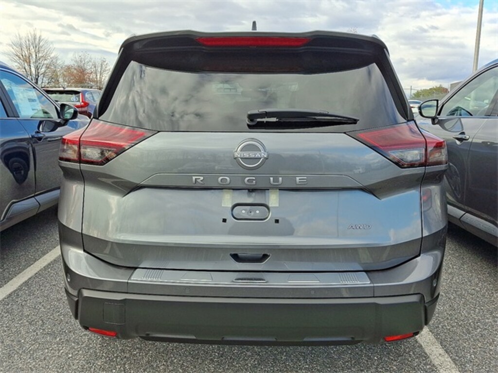 New 2026 Nissan Rogue SV SUV