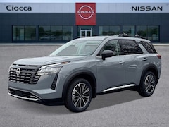 2026 Nissan Pathfinder Platinum SUV