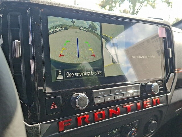 2026 Nissan Frontier photo 4