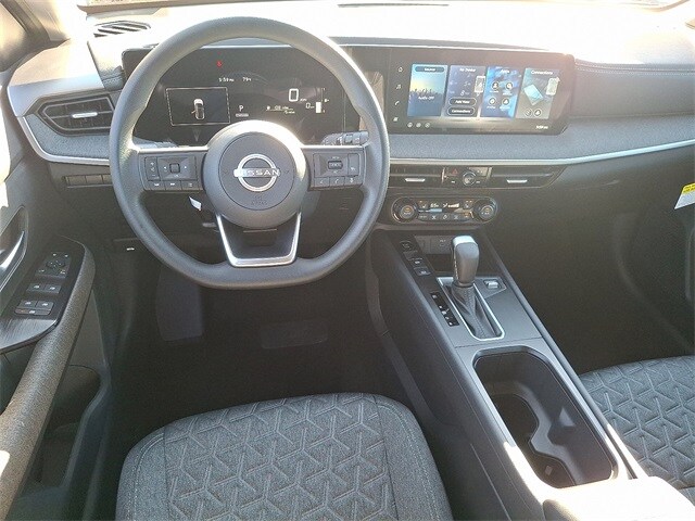 2026 Nissan Kicks SV photo 2