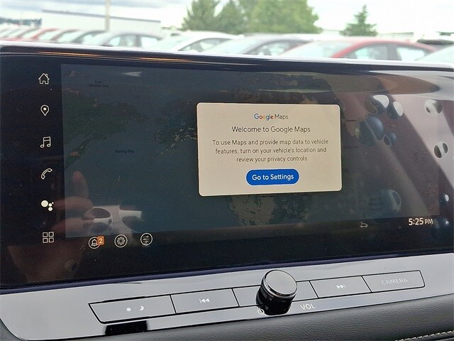 2025 Nissan Rogue SL photo 3