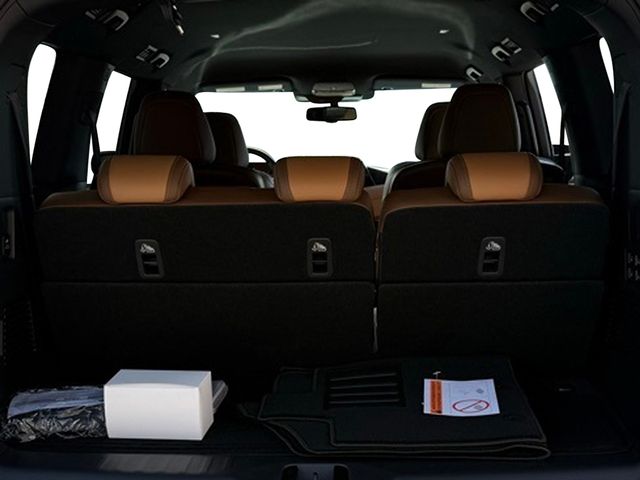 2025 Nissan Armada SL - Photo 23