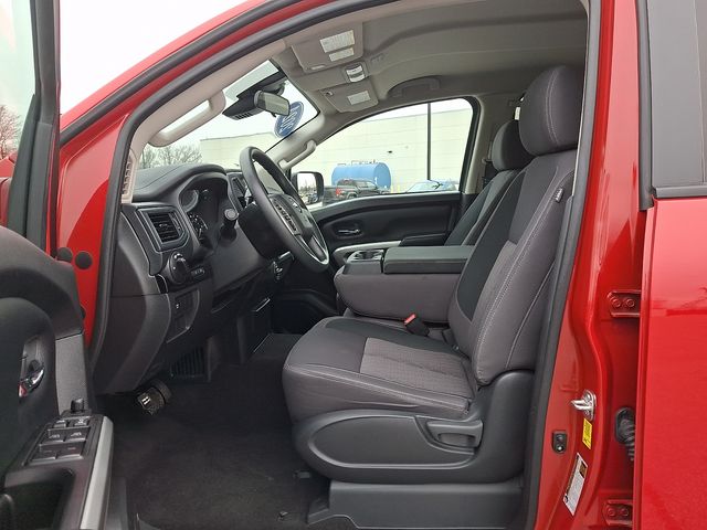 2024 Nissan Titan SV - Photo 15