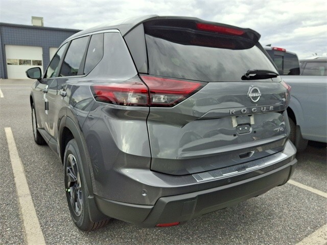 2026 Nissan Rogue SV photo 3