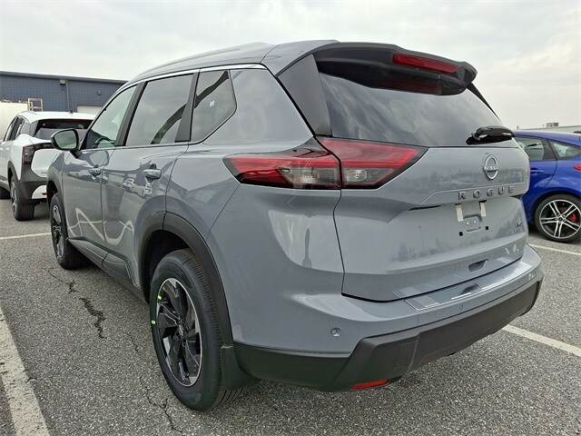 2026 Nissan Rogue SV photo 3