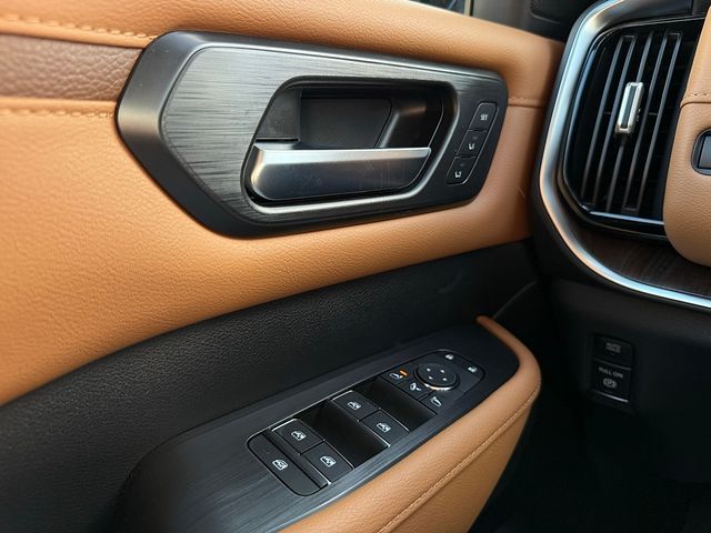 2025 Nissan Armada SL - Photo 19