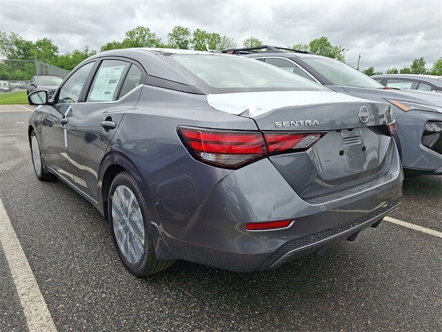 2025 Nissan Sentra SV photo 3